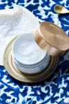 Rituals The Ritual Of Dutch Tulip & Yuzu Body Scrub 300ml - 2