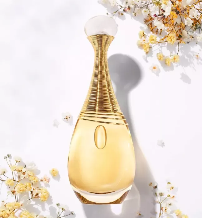Reformulacja perfum... dlaczego ukochane zapachy pachną dziś inaczej?
